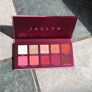 Jaclyn Cosmetics Strawberry Feels Palette